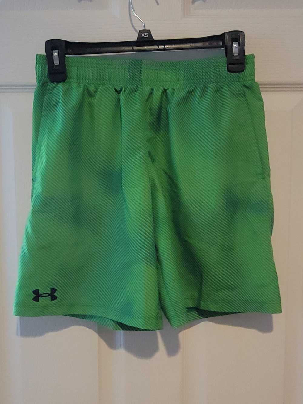 Under Armour Boys' Lg Green Athletic Shorts
